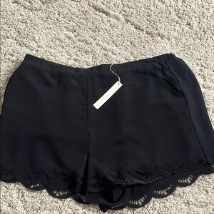 LC Lauren Conrad Black Scalloped Hem Shorts